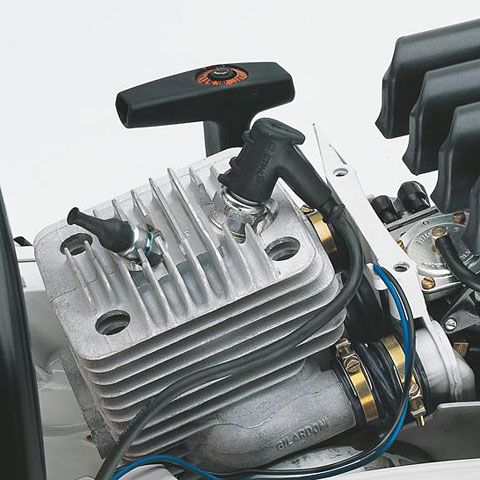 Двигатель 2-MIX STIHL Насос подачи смазки