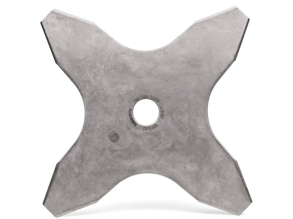 Диск для травы 4-х лопастной. Для переросшей травы и мощных сорняков, но не для древесной поросли.