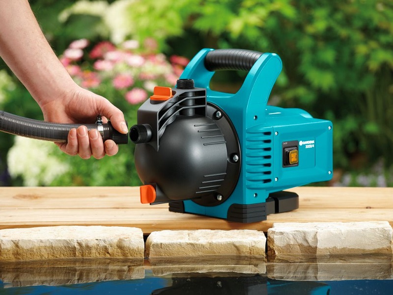 Насос садовый GARDENA 3000/4 Classic 01707 купить - цена ...